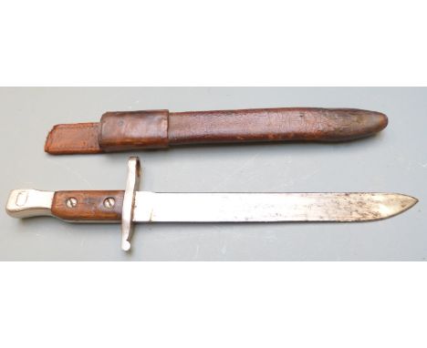 Canadian M1910 pattern ceremonial knife bayonet for the Ross rifle with some stamps to pommel, 25cm blade, scabbard and frog&