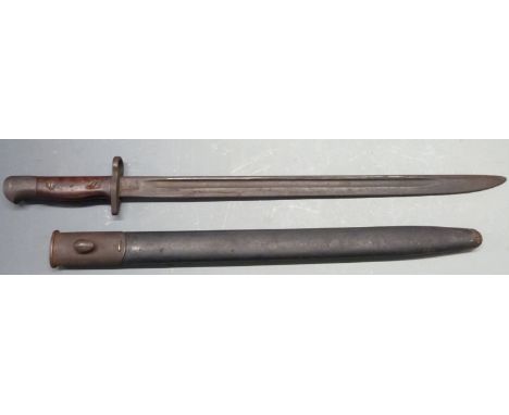 British 1907 pattern sword bayonet with clear stamps to pommel and some to ricasso, 42cm fullered blade and scabbard