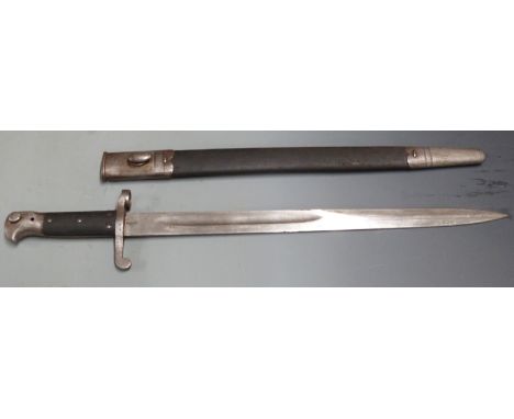 British 1887 pattern Martini Henry sword bayonet Mk4, clean stamps to ricasso, with 46cm fullered blade and scabbard