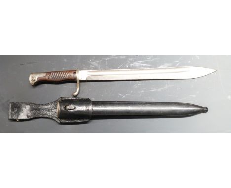 German 1898/05 pattern later type bayonet with&nbsp;trimmed&nbsp;muzzle ring and flashguard, some clear stamps,&nbsp;Ernst Bu