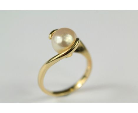 A 14ct Yellow Gold and Pearl Ring. The pearl approx 8.5mm, size L, approx 4.4 gms.