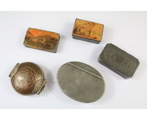 A Quantity of Boxes. This lot includes a lead snuff box, two wooden boxes, an oval steel snuff box dated 1936, copper betel n