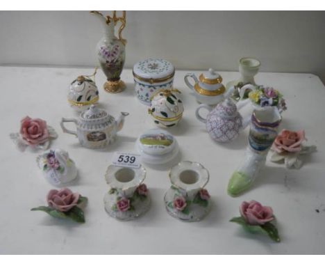 A mixed lot of trinket pots etc., 