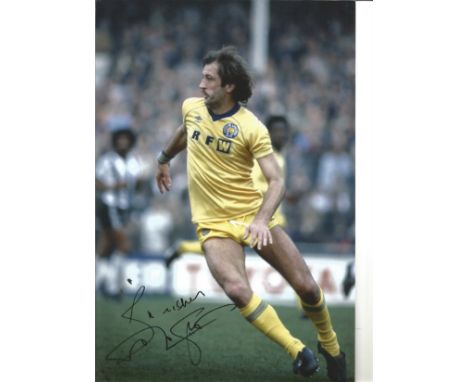 Frank Worthington Leeds United Signed 12 x 8 inch football photo. Good Condition. All autographed items are genuine hand sign