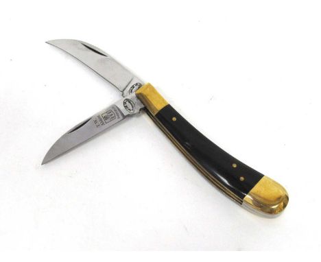 A T.W. Ablett, Sheffield Two Blade Pocket Knife, with polished buffalo horn scales, gilt metal bolsters, 9.5cm long.