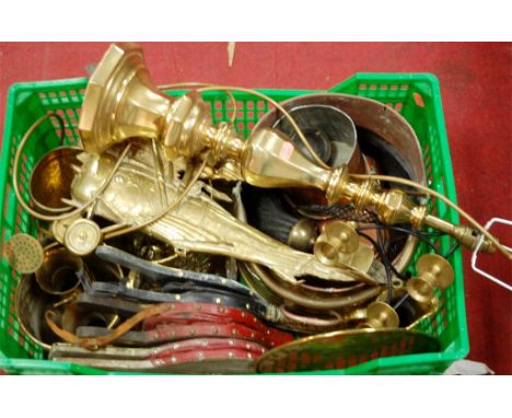 A box of miscellaneous metal wares to include brass helmet shaped coal scuttle, brass table lamp and a pair of bellows etc