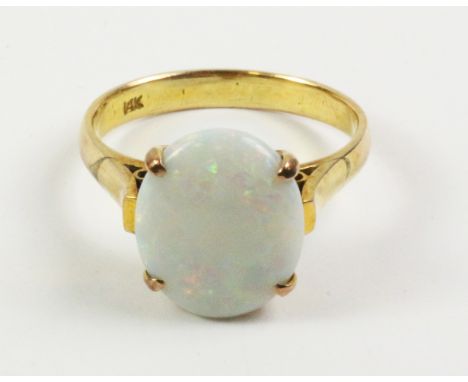 Opal ring stamped 14k   Condition Report   Click here for further images, condition, auction times & delivery costs