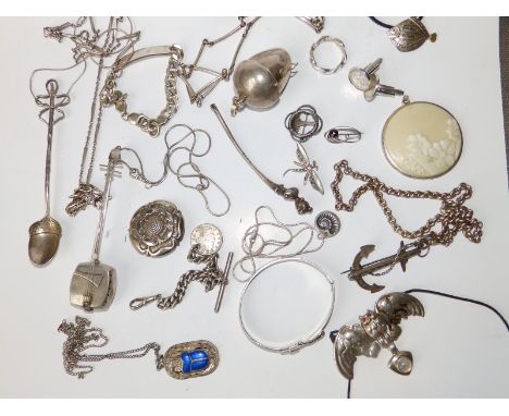 A small collection of 20thC silver, 'Sterling' and white metal jewellery.