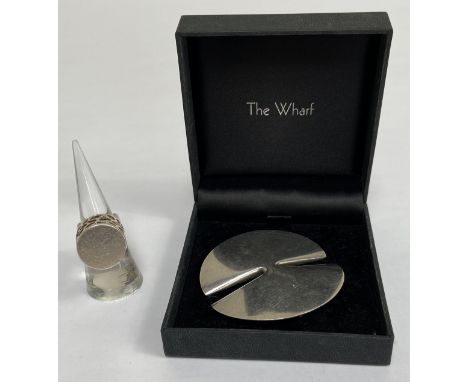 NANNA DITZEL for GEORG JENSEN, - A Danish silver disc brooch, 337A, with Georg Jensen mark and silver import marks, circa 196