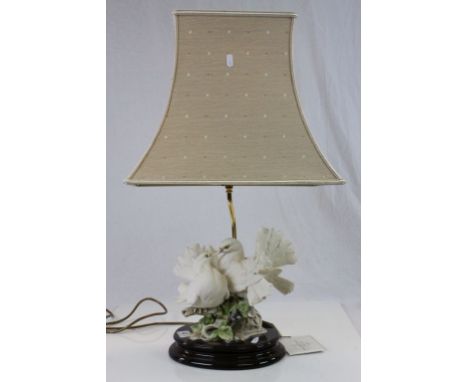 Guiseppe Armani kissing Doves ceramic lamp with wooden base and fabric shade, comes with certificate