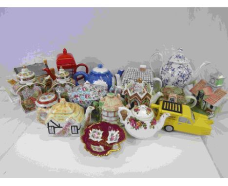 Box of novelty & other ceramic Teapots