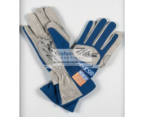Juan Pablo Montoya and Ralf Schumaher signed pair of BMW Williams F1 driving gloves,the former signature upon the back of a l