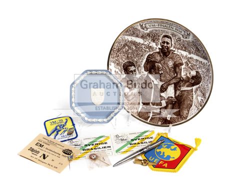 A 1958 World Cup Final commemorative ceramic plate,produced by the Swedish F.A. on the 25th anniversary in 1983; sold with a 