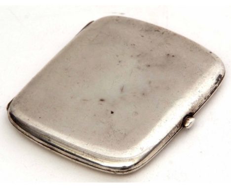 Edward VII cigarette case of engine sprung rectangular form with gilt lined interior and sprung clasp, height 8cm, weight app