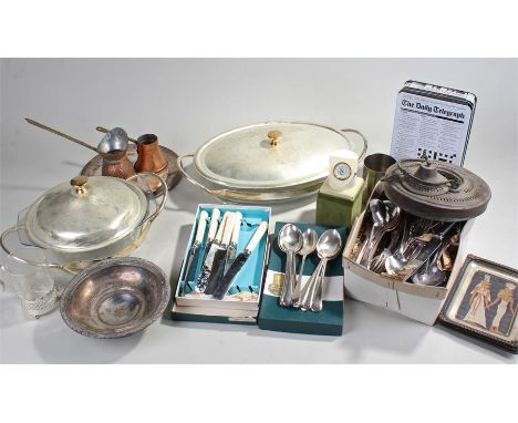 Mixed cutlery and table ware to include two sets of Sheffield stainless steel knives, boxed, and a glass and silver plate cup