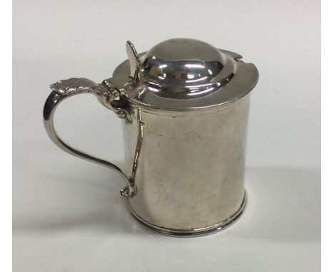 DUBLIN: A large Georgian silver domed top mustard pot with BGL. By R&amp;S. Approx. 155 grams. Est. £200 - £300.