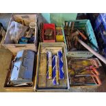 PALLET OF HAND TOOLS
