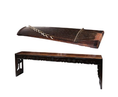 GUZHENG L:65in(165cm) W:9.5in(24.1cm) TABLE: H:20in(50.8cm) L:68 3/4in(174.6cm)  D:9.5in(24.1cm)