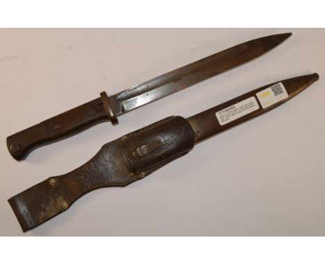 German Third Reich Mauser knife bayonet 25cm blade stamped S/175.K  &  8752 with wooden grips, metal scabbard stamped 1232 wi