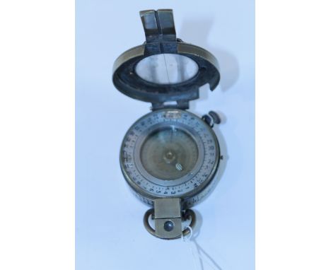 Military brass marching magnetic compass Mk.3A  CR2498 Condition Report Click here for further images, condition, auction tim