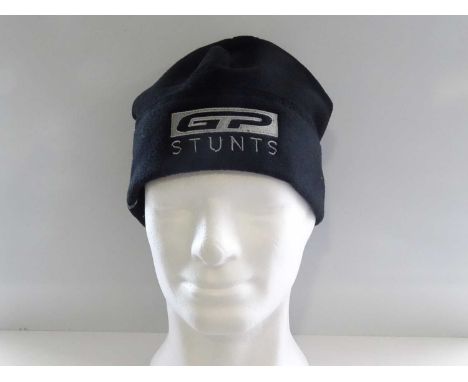JAMES BOND: - Film / Production Crew Issued Clothing: SPECTRE black 'L' Stunt Crew T-Shirt and Beanie Hat - unworn - PROVENAN