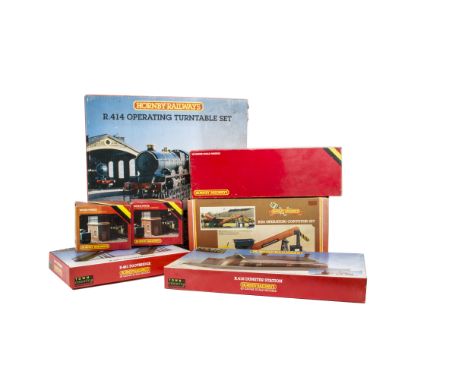 Hornby Margate 00 Gauge Accessories and Catalogues,  boxed collection including, R414 Operating Turntable Set (some small par