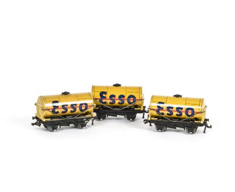 Hornby-Dublo 00 Gauge 3-Rail early Post-war buff ESSO  tank Wagons, all in original boxes, dated 3.48 and two 11.49, VG, boxe