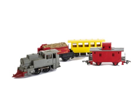 Tri-ang Railways 00 Gauge  rare Wild West possible prototype grey clockwork Loco and Trucks, grey moulded plastic 0-4-0 clock