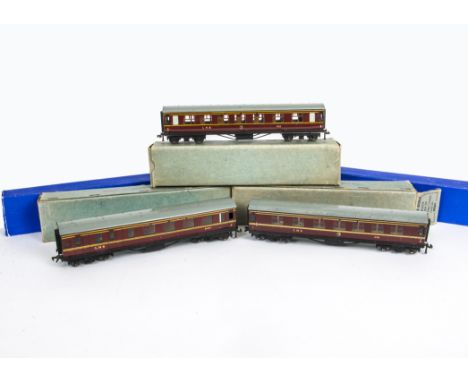 Hornby-Dublo 00 Gauge 3-Rail D series LMS maroon Coaches, four in light blue boxes dated 6/49, two in reproduction boxes and 