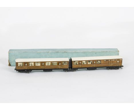 Hornby-Dublo 00 Gauge  3-Rail Post-war D2 LNER 2-Coach Articulated Set, in original light blue box dated 5-48, G-VG, box F-G