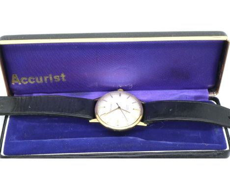 Accurist: 9ct gold cased gents wristwatch with brushed steel dial, manual wind movement, boxed. working at lotting. P&amp;P G