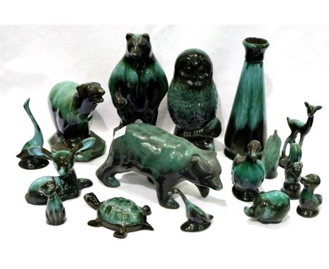 Collection of Canadian Blue Mountain ceramic figures, largest H: 20 cm. P&amp;P Group 3 (£25+VAT for the first lot and £5+VAT