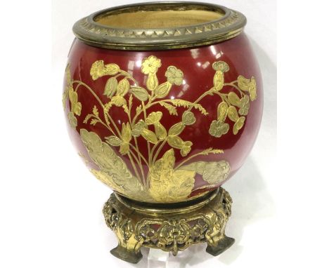 Large Victorian jardiniere on a brass stand, H: 20 cm. P&amp;P Group 3 (£25+VAT for the first lot and £5+VAT for subsequent l
