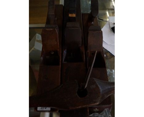 Four vintage wooden planes 