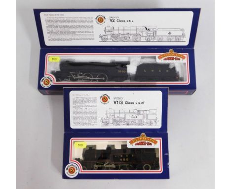 A boxed Bachmann 00 gauge Gresley V2 Class 2-6-2 locomotive LNER 3650 twinned with a boxed Bachmann 00 gauge Gresley V1/3 Cla