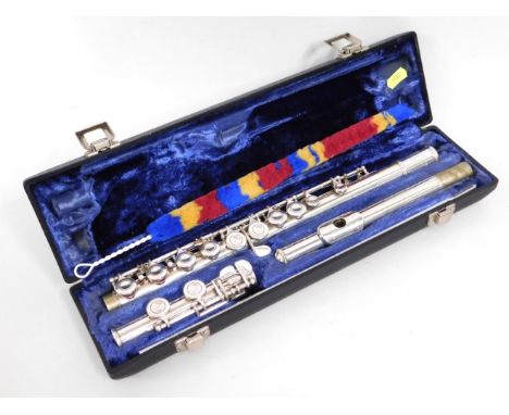 A cased plated James Galway flute, serial no. 495162