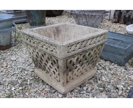 Reconstituted stone planter 