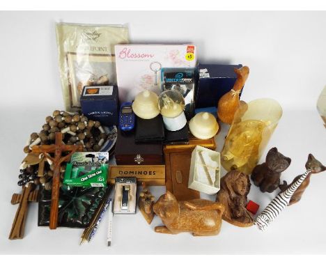 Mixed collectables to include treen, trinket boxes, pens, dominoes, cigarette lighter and other.