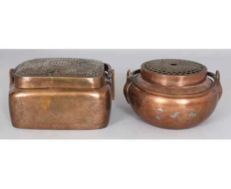 A GOOD EARLY 19TH CENTURY CHINESE COPPER HAND WARMER & PIERCED COVER, with a French inscription to its base bearing the date 
