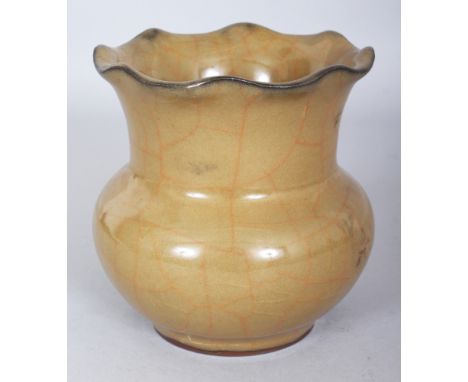 AN UNUSUAL CHINESE GUAN GLAZED ZHADOU CRACKLEGLAZE PORCELAIN VASE, with a frilled-edge neck, 4.8in wide at neck rim & 5.1in h