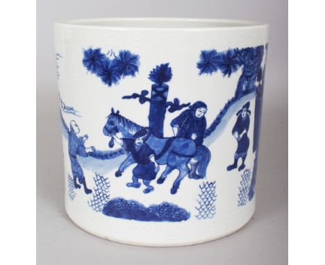 A LARGE CHINESE TRANSITIONAL STYLE BLUE & WHITE PORCELAIN BRUSHPOT, the rim with an underglaze incised classic scroll border,