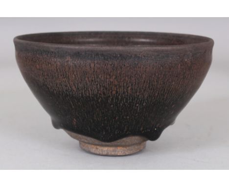 A CHINESE SONG STYLE JIAN WARE HARE’S FUR CERAMIC BOWL, the glaze falling well short of the foot, 5in diameter at rim & 2.9in