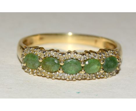 14ct gold ladies diamond and emerald ring size V