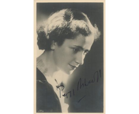 Peggy Ashcroft (1907-1991) Actress Signed Vintage Postcard Photo. Good condition. All autographs are genuine hand signed and 