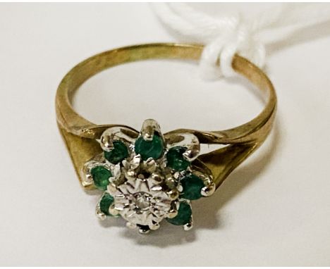 GOLD DIAMOND &amp; EMERALD RING - SIZE L