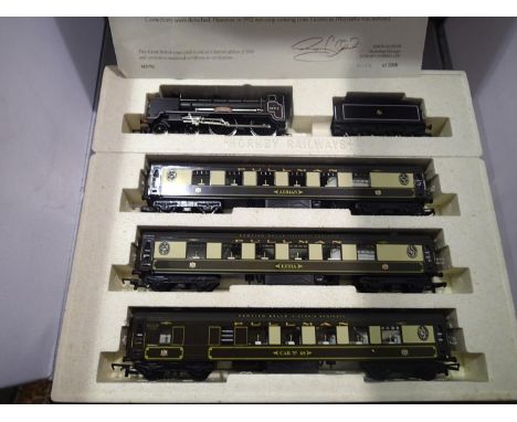 OO scale Hornby R2079 Kentish Belle train pack, schools class Downside, 30912, black, early crest, with three Pullman coaches