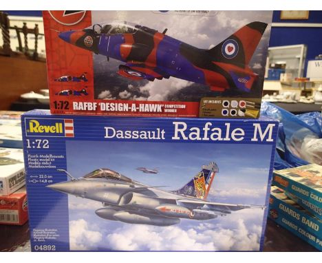 Two 1/72 scale jet aircraft kits, Revell Dassault Rafale M, and Airfix Design A Hawk livery winner, both sealed as new, stora