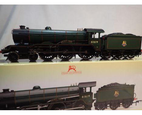 OO scale Hornby R3448, Welbeck Abbey, 61619, green, early crest, excellent condition, missing detail pack, storage wear to bo