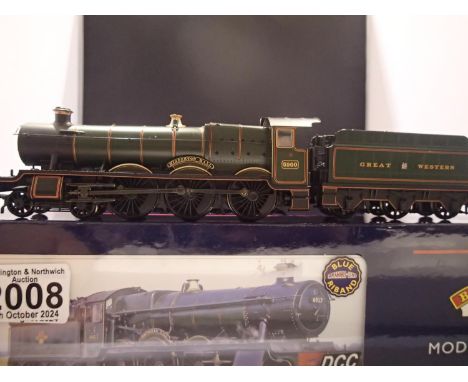 OO scale Bachmann 32-003Z, Hall class, GWR lined green, re-name/number by Buffers 5900 Hinderton Hall, detail fitted, excelle