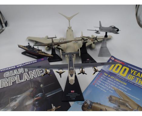 Six mixed scale/brand military diecast to include Giant Airplanes, Handley Page and Aviation Archive, items are unboxed, plus